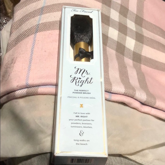 Too faced Mr Right brush - Picture 1 of 7